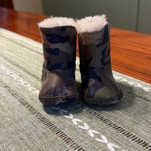 UGG Camouflage Baby Booties with Fur Lining